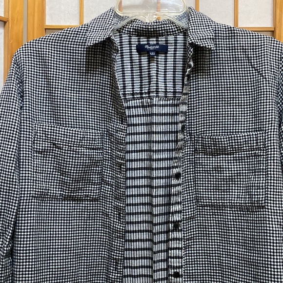 Comfy button up - Picture 3 of 3